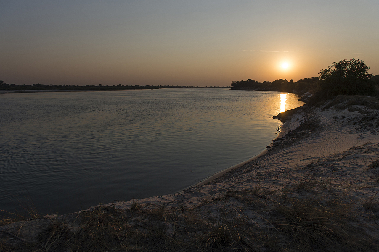 Sambesi - Land am Fluss